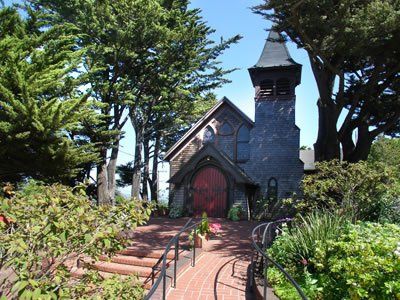 Campbell Hall and Garden Sausalito California Wedding Venues 1 Wedding Venues Ocean, Sausalito Wedding, Gorgeous Wedding Reception, California Wedding Venue, Sausalito California, Northern California Wedding Venues, Houseboat Living, California Honeymoon, Temple Gardens