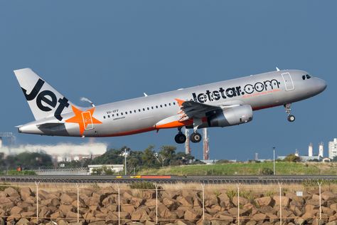 Jetstar Airways, Perth Airport, Brisbane Airport, Australian Airlines, Boeing 787 8, Ngurah Rai International Airport, Sydney Airport, Airbus A320, International Flights