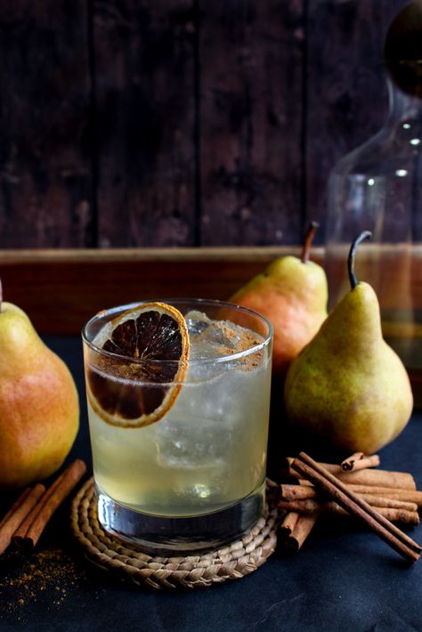 as the saying goes “reap what you sow” and here you’re looking at a bountiful medley of ripe pear, lemon, cinnamon, clove and allspice. this sipper being a quaint reminder of the warm notes of crisp fall weather, accented by the husky, vegetal notes of tequila, the fruits of labor is sure to be the perfect balance between winter spice and ripe fruit. click here to shop the kit! Frozen Moscow Mule Recipe, Cocktails Pitcher, Cocktails With Gin, Fall Cocktails Easy, Cocktails With Tequila, Cocktails With Rum, Tequila Mix, Tequila Gifts, Big Batch Cocktails