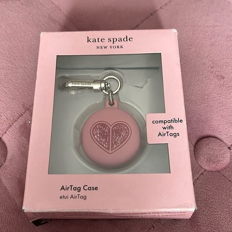 Authentic Kate Spade Airtag Case In Pink With A Glitter Heart. Nib! Customize Your Airtag With This Case And Then Easily Attach It To Any Bag Or Keys! Box Is A Little Squashed But Case Is Totally Fine. Any Questions Please Ask! Barang Aesthetic, Airtag Case, Leather Jewels, Heart Socks, Kate Spade Sunglasses, Iphone Prints, Glitter Hearts, Kate Spade Accessories, Metal Sunglasses