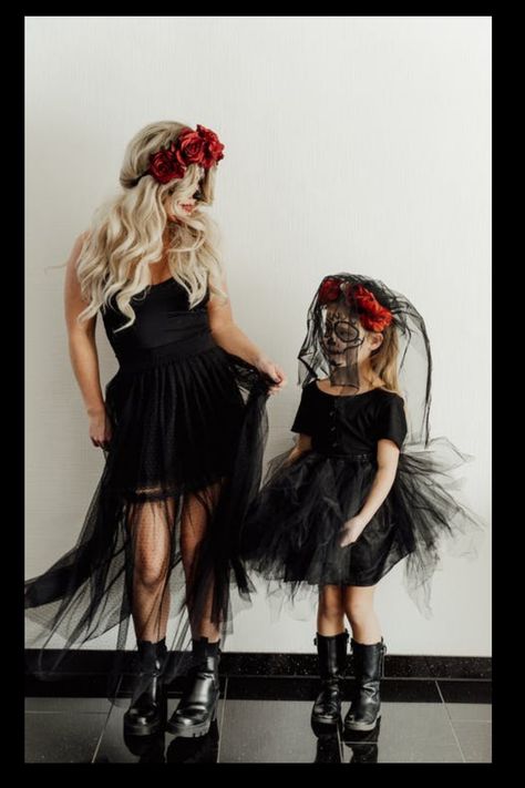 Karneval Outfit, Catrina Costume, Mom Halloween Costumes, Mom Costumes, Den Mrtvých, Black Tulle Dress, Halloween Moms, Diy Halloween Costumes Easy, Halloween Costumes Makeup