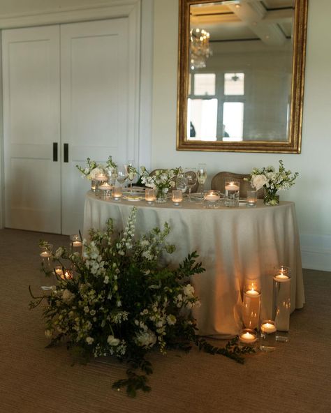 ✍️ Tuesday Tips ✍️ Do you want a special spot for just the two of you on your wedding day? A private sweetheart table separate from your guests and Reception is perfect for couples craving a little intimate moment away from the crowd. Enjoy some quiet time, share a few laughs, and soak in the love without any distractions! Coordination & Design: @mdpevents Photographer: @ellas.moments Florist: @victoriabloomssrq Venue: @concessionwed DJ: @ghamobiledjs Jazz Duo: @breezinentertainment Chair... Wedding Reception Bride And Groom Table, Bride And Groom Dinner Table, Mr And Mrs Table Wedding, Sweetheart Table Wedding Simple, Bride And Groom Table Ideas, Wedding Couple Table, Bride And Groom Table, Bride Groom Table, Diner Table