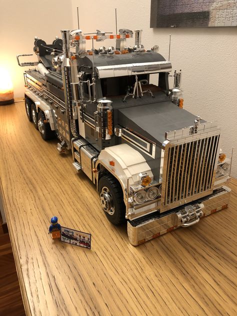 Lego Semi Truck, Heavy Wreckers, Lego Kits, Lego Vehicles, Lego Truck, Model Truck Kits, Diecast Trucks, Lego Boards, Model Trucks