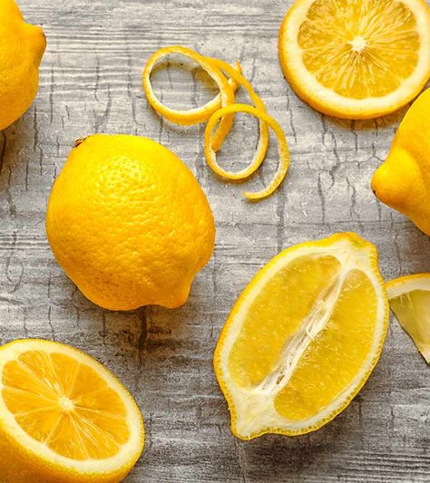 Did You Know That Lemon Peels Can Eliminate Your Joint Pain Once And For All? Dandruff Home Remedies, Glowing Skin Home Remedies, Home Remedies For Ear Aches, Remedies For Ear Aches, Home Remedies For Sore Throat, Home Remedies For Glowing Skin, Cough Home Remedies, Ear Aches, Home Remedies For Dandruff