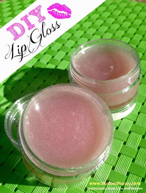 Kool Aid Lip Gloss, Diy Lipgloss, Lip Gloss Recipe, Diy Scrubs, Diy Lip Balm Recipes, Diy Masks, Lip Gloss Containers, Diy Lipstick, Lip Balm Recipes