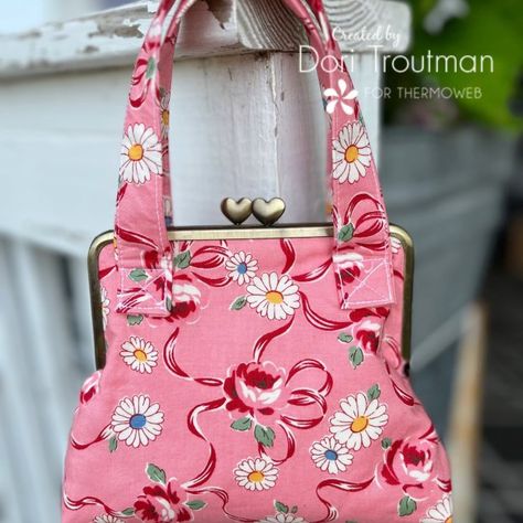 Sewing a Metal Clasp Purse {All the Tips and Tricks!} - Therm O Web Clasp Bag, Clasp Purse, Fabric Purse, Fabric Purses, Metallic Purse, Fusible Interfacing, Happy Heart, Happy Summer, Flat Head