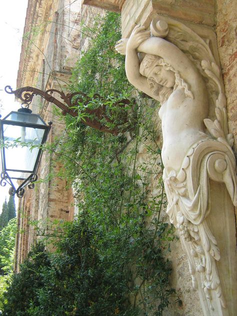 La Suvera Outdoor Sanctuary, Architectural Sculpture, Toscana Italia, Siena Italy, Under The Tuscan Sun, Italy Aesthetic, Samos, Foto Art, Macedonia