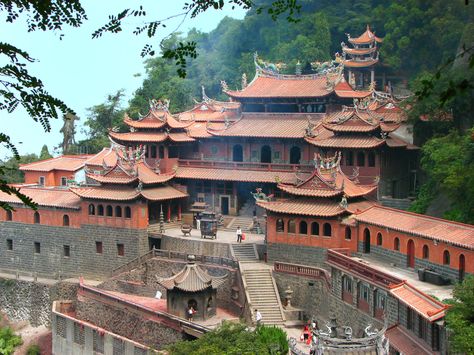 Qingshui Yan Temple,Quanzhou, China Asian Castle, Interrior Design, Ancient Asia, China Architecture, Asian Architecture, Yangzhou, Chinese Architecture, Matte Painting, Beautiful Sights