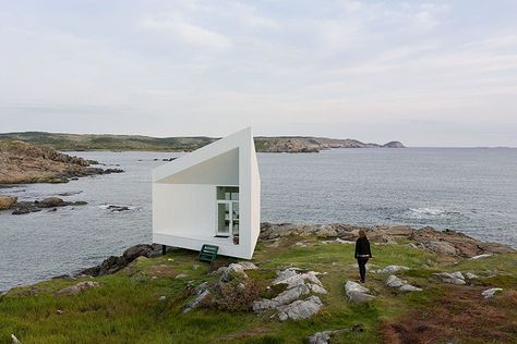 openhouse-magazine-art-escape-4-architecture-fogo-island-squish-studio-by-todd-saunders-photography-by-iwan-baan-newfoundland-canada 7 Fogo Island Newfoundland, Fogo Island Inn, Giuseppe Penone, Fogo Island, Photography Lighting Setup, Newfoundland Canada, Night Sky Photography, Studios Architecture, Traditional Building