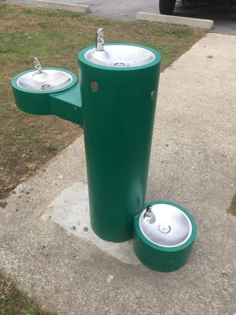 Public Drinking Water Fountain Design, Drinking Water Fountain, Water Fountain Design, Toilet Room Decor, Water Station, Interactive Exhibition, Bank Design, Fountain Design, Drinking Fountain