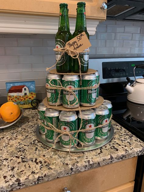 Heineken Party Decoration Ideas, Heineken Beer Cake, Beer Cake Gift, Beer Birthday Gifts, Heineken Cake, Jack Daniel’s Birthday Party, Diy Beer Cake, Beer Tower Cake 21st Birthday, Beer Birthday Cake