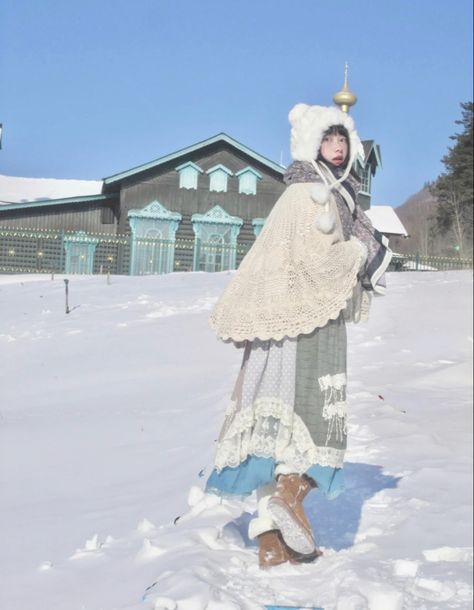 Snow Fairy Outfit, Mori Kei Winter, Snow Outfits Aesthetic, Snowy Winter Outfits, Wintercore Outfits, Beach Winter Outfit, Russian Outfits, Cute Snow Outfits, Aquarium Outfit