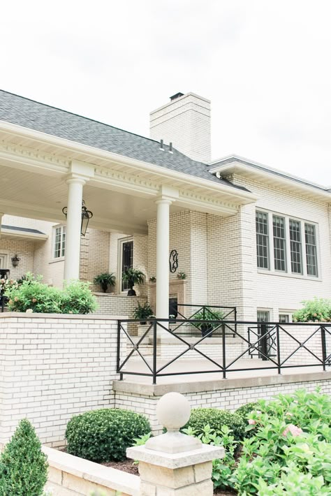 JIMMY + DANI Photo By Seneca Epley Photography Porch Railing Brick House, Southern Porch Railings, White Stucco House, Exterior Railing, Contemporary Balcony, Iron Railings Outdoor, French Colonial Style, Porch Railing Designs, Craftsman Porch