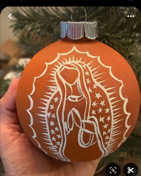 Mexican Pottery Decor, Mexican Ornaments, Mexican Decorations, Mexican Christmas Decorations, Diy Xmas Ornaments, Vendor Ideas, Ornament Painting, Mexico Christmas, Christmas Sides