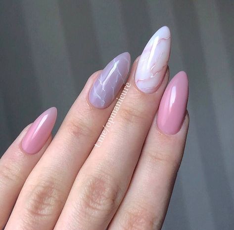 Lilac Nails, Wow Nails, May Nails, Red Polish, Galaxy Nails, Gel Nails Diy, Almond Acrylic Nails, Red Prom, Oval Nails