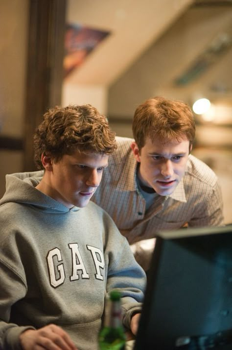 Social Network Movie, Jesse Eisenberg, Fake Images, Inspirational Movies, David Fincher, Boys Don't Cry, Orient Express, The Social Network, Mark Zuckerberg