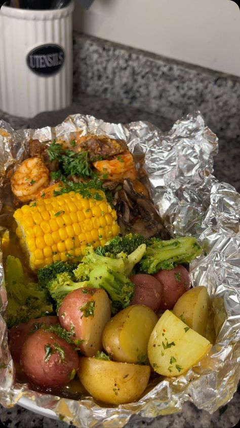 Steak Boil Foil Packets, Steak Shrimp And Potatoes Foil Pack, Steak And Potatoes Foil Packet, Steak Foil Packets For The Oven, Shrimp Foil Packets, Steak Foil Packets, Shrimp Boil Foil, Foil Packet Potatoes, Steak Shrimp