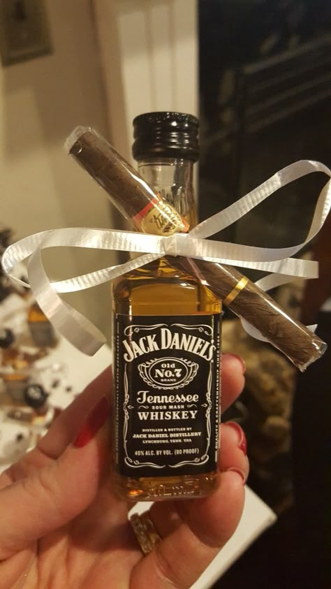 Jack Daniels Bar Ideas, Cigars And Whiskey 50th Birthday, Jack Daniel Party Theme, Decorating For 40th Birthday Party, Masculine Party Favors, Jack Daniels 50th Birthday Ideas, Cool Party Favors For Adults, Thirsty 30 Party Ideas For Men, Rolo Cigars Party Favors Diy