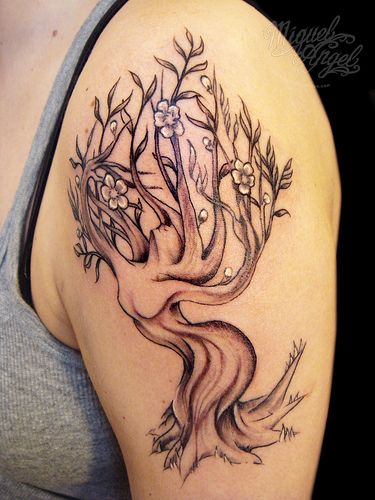 Women dancing tree tattoo | Flickr - Photo Sharing! Woman Tree Tattoo, Tree Tattoo Ideas, Tree Tattoo Meaning, Tree Tattoo Arm, Yoga Tattoos, Family Tree Tattoo, Tree Tattoo Designs, Tree Woman, Tree Of Life Tattoo