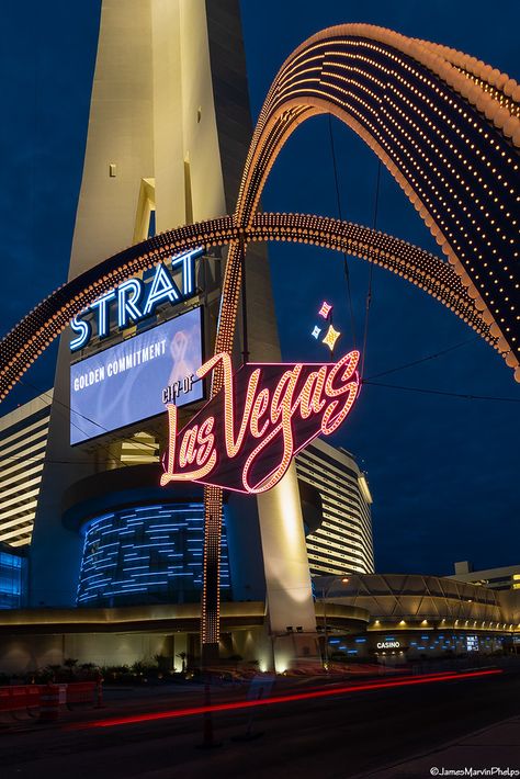 https://flic.kr/p/2kAAwQM | Las Vegas Gateway Arches IV | Las Vegas Gateway Arches IV Las Vegas Blvd Nevada February 2021 Fine Art America Photography, Gateway Arch, Las Vegas Blvd, Digital Photography, Beverly Hills, Nevada, Fine Art America, Wall Art Home, Art Home Decor