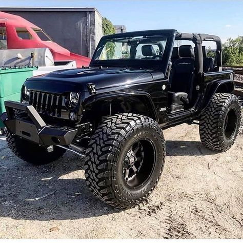 📍@tuesdaysg0ne Jeep Tires, 2018 Tacoma, Jeep Baby, Badass Jeep, Jeep Photos, Custom Jeep Wrangler, Jeep Camping, Jeep Mods, Jeep Wrangler Accessories