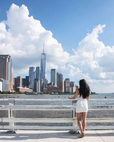 Hudson River Park NYC. City Ideas, Nyc Park, Fall Break, One World Trade Center, Nyc Skyline, Cute Tumblr Wallpaper, River Park, Awesome Places, Rule Of Thirds