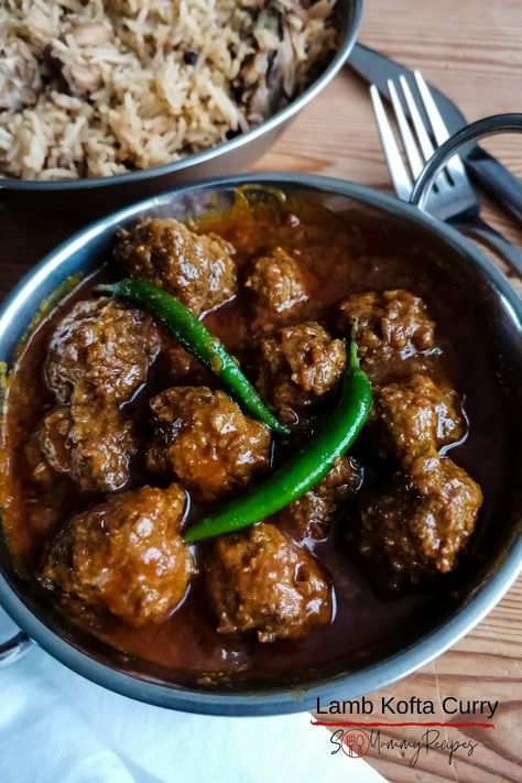 Indian Kofta Recipe, Kofta Meatballs, Meatball Curry, Ground Lamb Recipes, Naan Roti, Kofta Curry Recipe, Lamb Kofta, Pakistani Dishes, Lamb Dinner