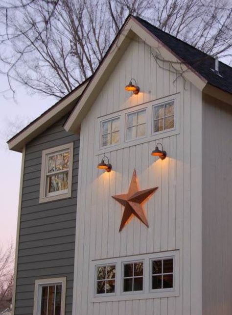 Many different sizes of 3d and flat copper stars #star #copperstar Tin Star, Barn Art, East Berlin, Bright Copper, Barn Ideas, Exterior Ideas, Rustic Outdoor, Primitive Decor, A Barn