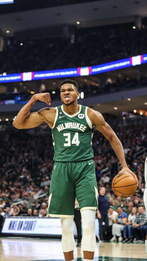 Giannis Antetokounmpo Wallpaper, Nba Wallpapers Stephen Curry, Bucks Basketball, Soccer Goals, Best Nba Players, Basketball Players Nba, Nba Fashion, Bola Basket, Giannis Antetokounmpo