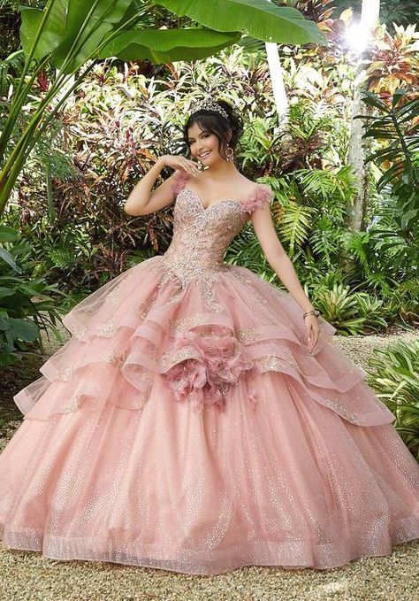 Pink Quinceanera Dresses, Pink Sparkly Dress, Xv Ideas, Pink Quinceanera, Quinceanera Photoshoot, Quinceñera Dresses, Sparkly Prom Dress, Pink Ball Gown, Quinceanera Dresses Pink