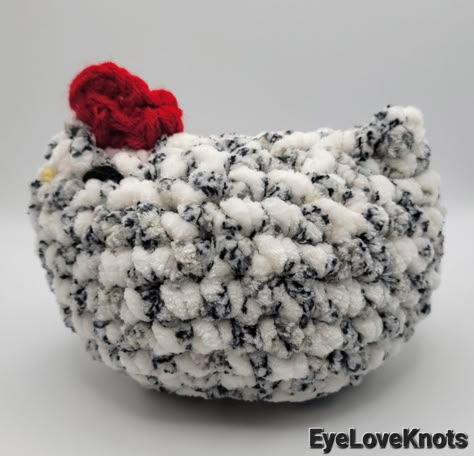 Mabel Chicken - Crochet Pattern Review - EyeLoveKnots Stuff To Crochet With Chunky Yarn, Crocheted Chicken Free Pattern, Chicken Amigurumi Pattern, Crochet Stuffed Animals Free Patterns Chunky Yarn, Crocheted Chickens Free, Crochet Chicken Tutorial, Chicken Pattern Crochet, Free Crocheted Chicken Patterns, Free Amigurumi Chicken Pattern