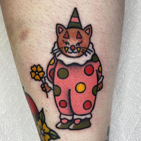 My newest clown, Mr. mouse joining his other clown friends that I’ve done so far! Swipe to the end to see 2 clown designs I have available! Can be black and grey or color! DM if interested! Monster Decorations, Clown Tattoo, Cute Clown, Sleeves Ideas, Best Friend Tattoos, Friend Tattoos, Body Mods, Cat Tattoo, To The End