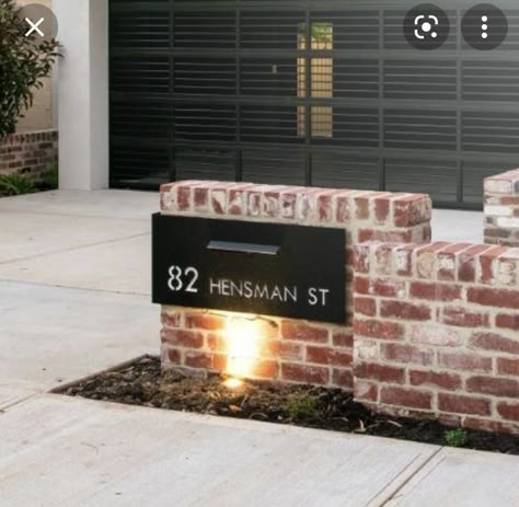 Modern Mailbox Design, Letter Box Design, Brick Mailbox, Mailbox Landscaping, Name Plates For Home, Modern Mailbox, Mailbox Design, Front Yard Design, Modern Fence