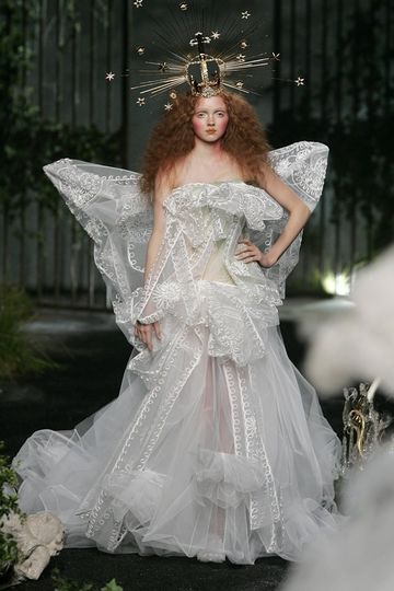 John Galliano for Christian Dior Haute Couture 2005 Medusa Reference, Moth Princess, Fantasy Couture, Galliano Dior, Lily Cole, Dior Collection, Christian Dior Haute Couture, Dior Haute Couture, Moda Paris