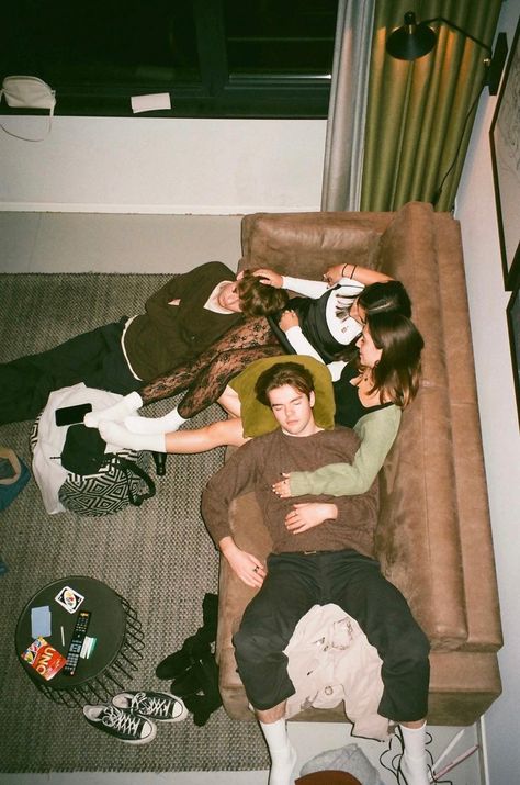 Cuddling Pose 3 People, Four People Sleeping Reference, People Sleeping Aesthetic, Person Reclining Reference, Couch Nap Aesthetic, Friend Group Cuddling, People Sitting On Couch Reference, Three People Cuddling Pose Ref, Friends Sleeping Together Aesthetic