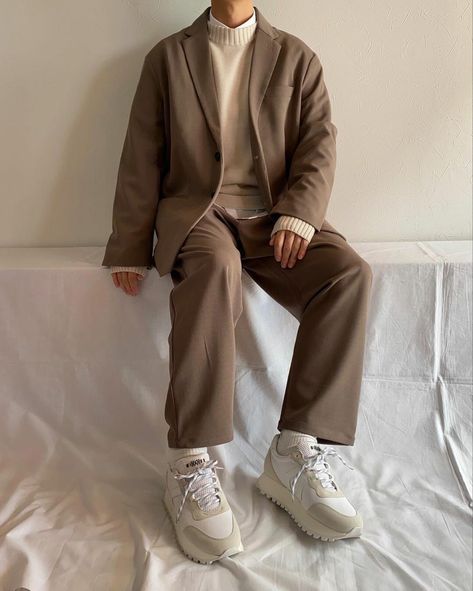 Earthtone Aesthetic, Earth Tone Outfits Aesthetic, Brown Wide Leg Pants Outfit, Earth Tone Outfits Men, Casual Coat For Men, Earth Tone Fashion, Outfits Aesthetic Men, Earth Tone Outfits, Soft Boy Outfits