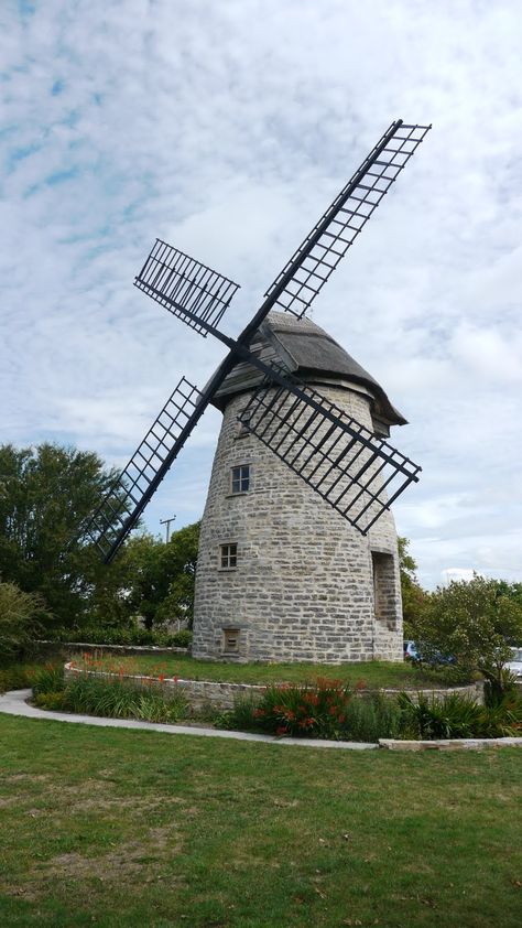 Vertical Windmill, Windmill Images, Tilting At Windmills, Windmill Landscaping, Windmill Water, Water Wheels, Old Windmills, Stone Tower, Wind Mills