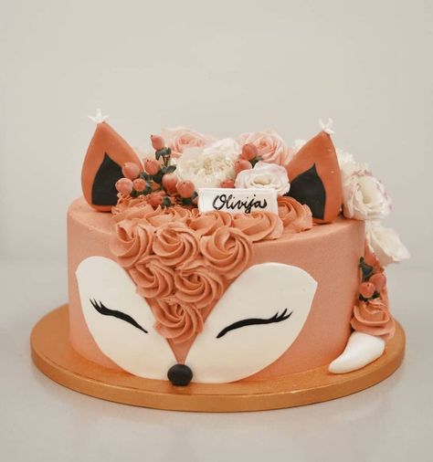 Baby Shower Cakes - Beautiful fox baby shower cake Fireworks Cake, Fox Cake, Fox Birthday, Magic Cake, Animal Cakes, Animal Cake, Pretty Birthday Cakes, Orange Cake, Birthday Cake Decorating