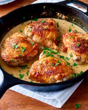 Jamie Oliver's 5-Ingredient Creamy Mustard Chicken | Kitchn Chicken Thighs Dinner, Chicken Breast Crockpot Recipes, Mustard Chicken Recipes, Chicken Skillet Recipes, Easy Chicken Thigh Recipes, Jamie Oliver Recipes, Mustard Chicken, Braised Chicken, Quick Chicken