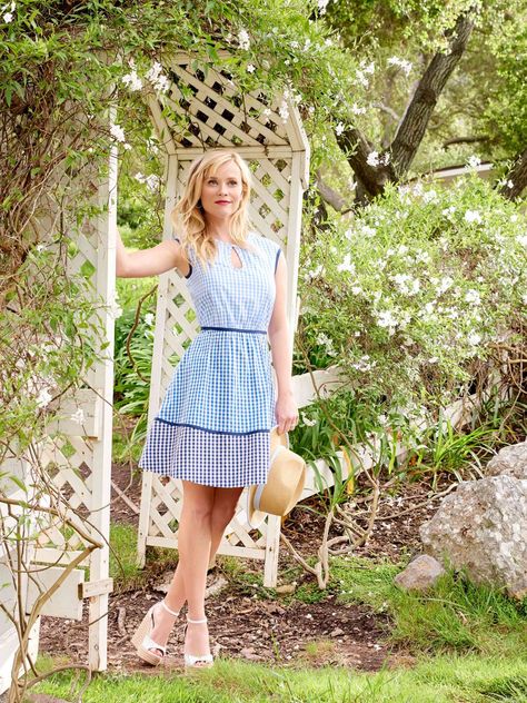 Sarabeth Gingham Dress | Draper James Girl Outfits Ideas, Nursing Dresses, Elegant Summer Outfits, Girls Spring Outfits, Feminine Outfits, Preppy Style Summer, Draper James, Nursing Dress, Reese Witherspoon