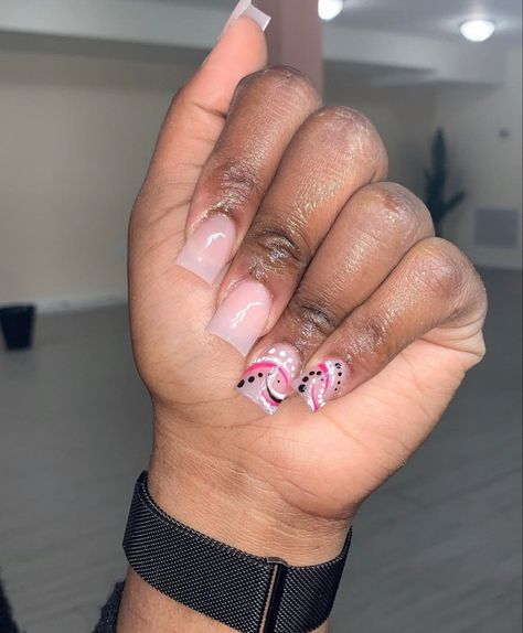 Short Old School Nails, 90s Short Nails, Old School Nails, 90s Nails, Acrylic Toe Nails, Diy Acrylic Nails, Baby Nails, Beige Nails, Colored Acrylic Nails