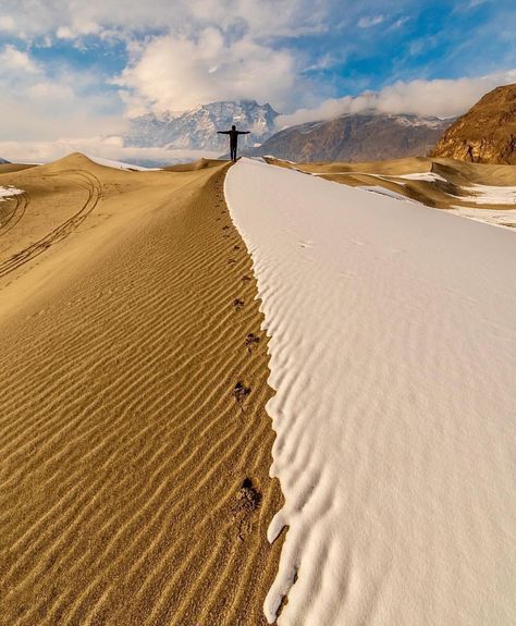 Large sand dunes of "Sarfaranga" cold desert in Sakardu, Northern Areas of Pakistan. The desert is is located at elevation of 7303. It is considered as one of the highest cold desert in the world. Shangrila Resort, Northern Areas Of Pakistan, Karakoram Mountains, Cold Desert, Enchanted Lake, Cold Deserts, Desert Places, Deserts Of The World, Pakistan Travel