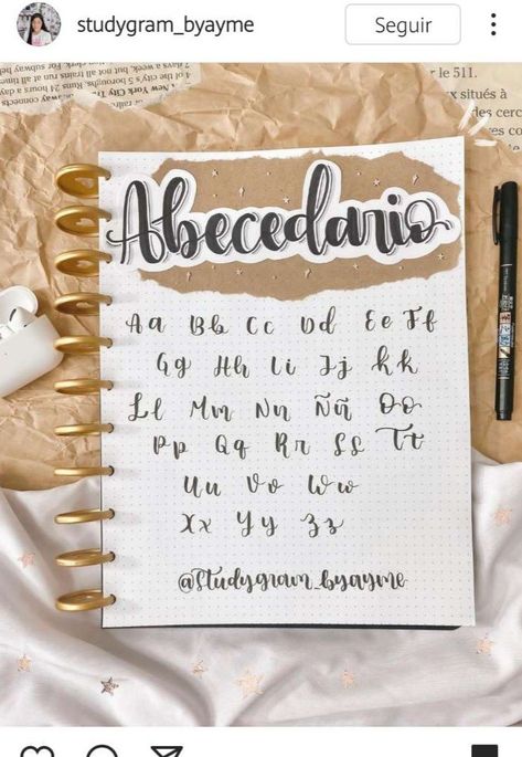 Abecedario Aesthetic, Book Decorations, Calligraphy Words, Beautiful Lettering, Pretty Notes, New York Aesthetic, Related Images, Bullet Journal Doodles, Book Decor