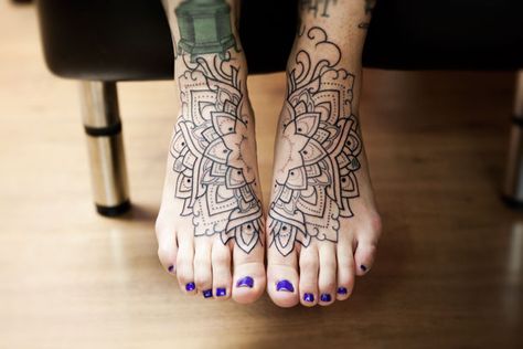 mandala placing idea Mandala Foot Tattoo, Dotwork Tattoo Mandala, Lotus Mandala Tattoo, Tattoo Foot, Mandala Tattoo Design, Elephant Tattoos, Foot Tattoo, Ankle Tattoo, Trendy Tattoos