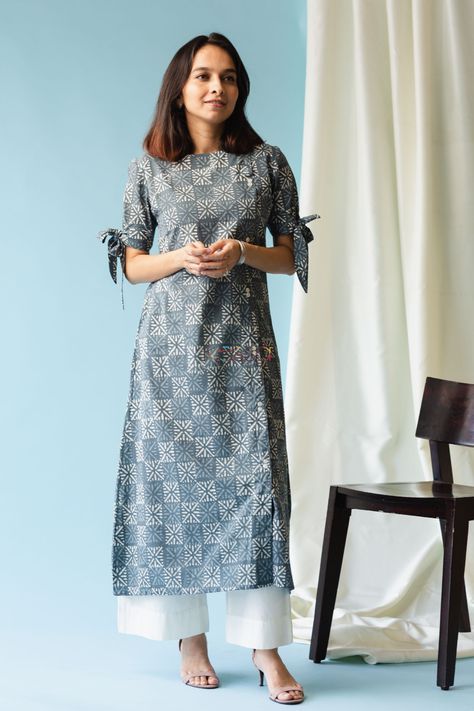 Dailywear Kurta Design, Pair Kurti Designs Latest, Long Cotton Kurta Designs, Printed Sleeves Design For Kurtis, Plain Kurta Designs For Women Cotton, Printed Kurta Patterns Latest, Kurti Palazzo Designs Latest, Bow Sleeves Design For Kurtis, Cotton Kurtas For Women Designer