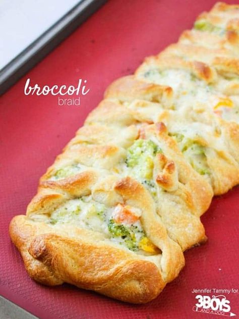 Healthy Broccoli Recipes, Broccoli Braid, Broccoli Recipes Healthy, Easy Veggie Side Dish, Veggie Side Dish, Healthy Broccoli, Delicious Family Dinners, Easy Broccoli, Braided Bread