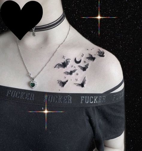 Bats Tattoo Shoulder, Gothic Shoulder Tattoos For Women, Bat Shoulder Tattoos For Women, Flattering Tattoos, Goth Tattoo Ideas For Women, Goth Tattoos For Women, Dark Disney Tattoo, Emo Tattoos, Goth Tattoo