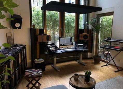 Rv Music Studio, Dj Setup Ideas Home, Dj Studio Room Ideas, Bedroom Music Studio Ideas, Bedroom Studio Music, Home Studio Music Ideas, Music Studio Interior Design, Music Studio Room Design, Home Music Studio Ideas