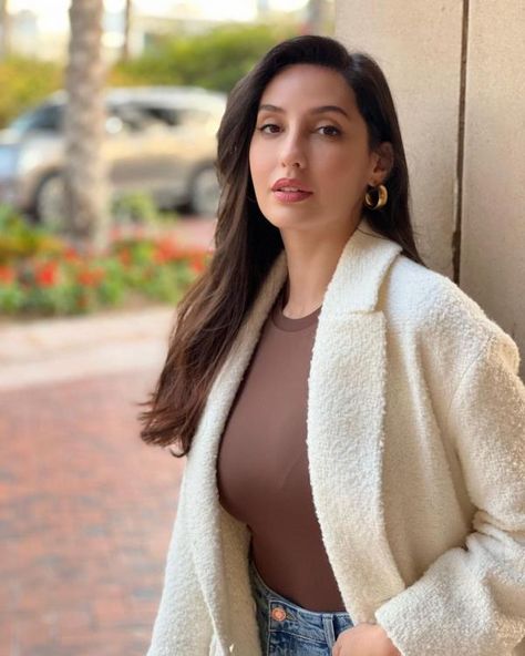 "I don't even brake when I'm back Nora Fatehi Belly Dance, Nora Fatehi Instagram, Nora Fatehi Dance, Nora Fathei, Rekha Saree, Noora Fatehi, Nora Lovely, Nikki Tamboli, Beauty Hacks Lips