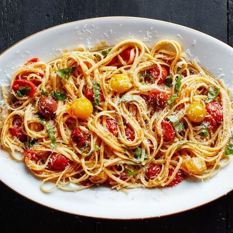 Pasta with 15-Minute Burst Cherry Tomato Sauce Tomato Burst Pasta, Burst Tomatoes Pasta, Cherry Tomato Olive Oil Pasta, Burst Tomato Pasta, Burst Cherry Tomato Sauce, Burst Tomato, Burst Tomatoes, Tomato Pasta Recipe, Cherry Tomato Recipes